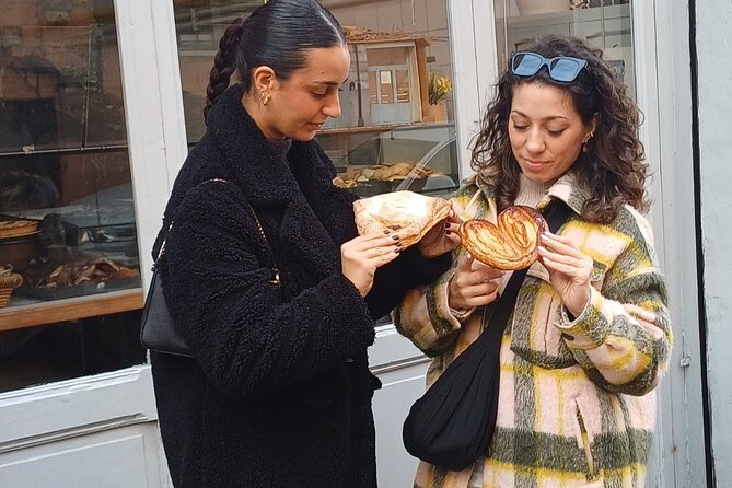 Trastevere Breakfast to Lunch Food Tour: Coffee, Maritozzi & Wine - Three maritozzi at Il Maritozzo Rosso