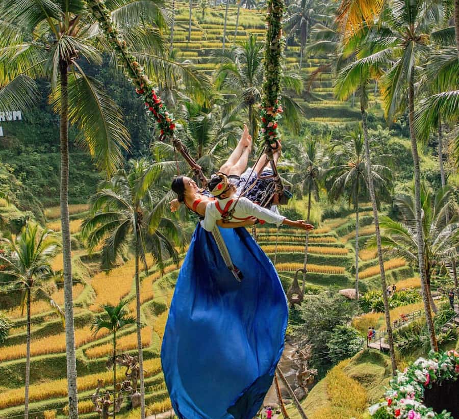 Ubud: Waterfall, Holy Water Temple,Swing&coffee plantation - Kanto Lampo, the most memorable waterfall stop