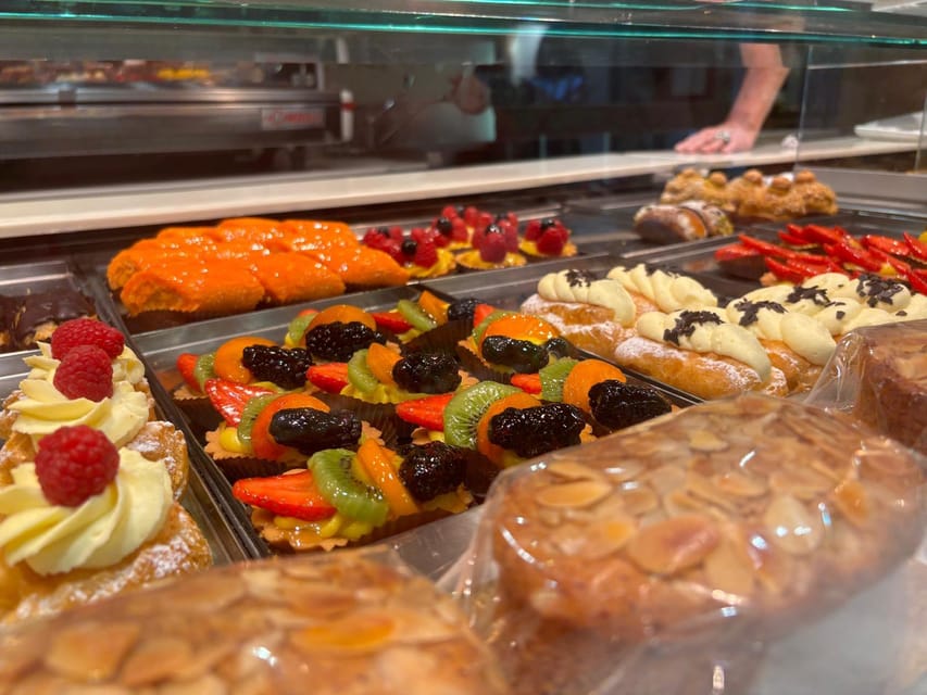 Venice Delights: Coffee & Food Experience Walking Tour - Pastries make the tastings feel like a meal