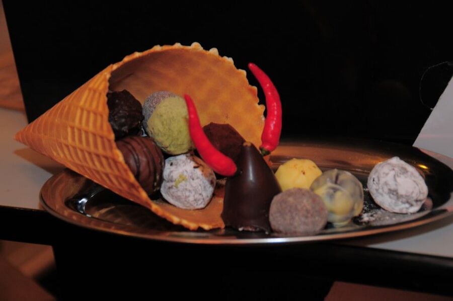 Vienna: 2.5-Hour Viennese Coffee, Cake, and Chocolate Tour - Why Vienna’s coffee tradition makes a good tour