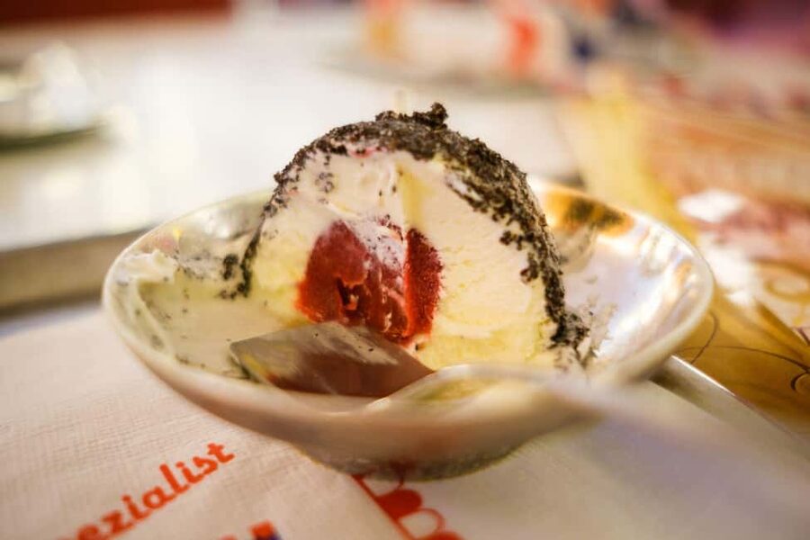 Vienna Coffee and Cake Tour: Sweets, Stories & Hidden Cafés - Key points at a glance