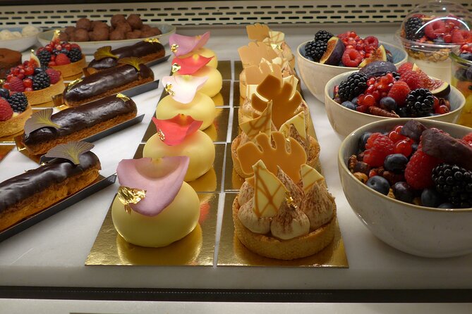 Vienna Coffee, Cake & Pastries Tour with Local Stories - A pastry tour that becomes a city tour