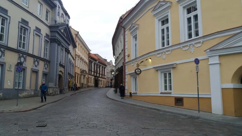 Vilnius: Morning Coffee Tour with Local Guide - Churches and the many sides of Vilnius