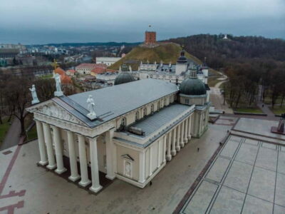 Vilnius: Morning Coffee Tour with Local Guide