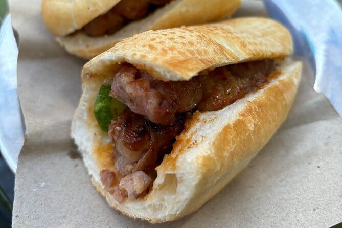 Walking Tour in Hanoi Old Quarter with Street Food & Coffee - Is $40 good value?